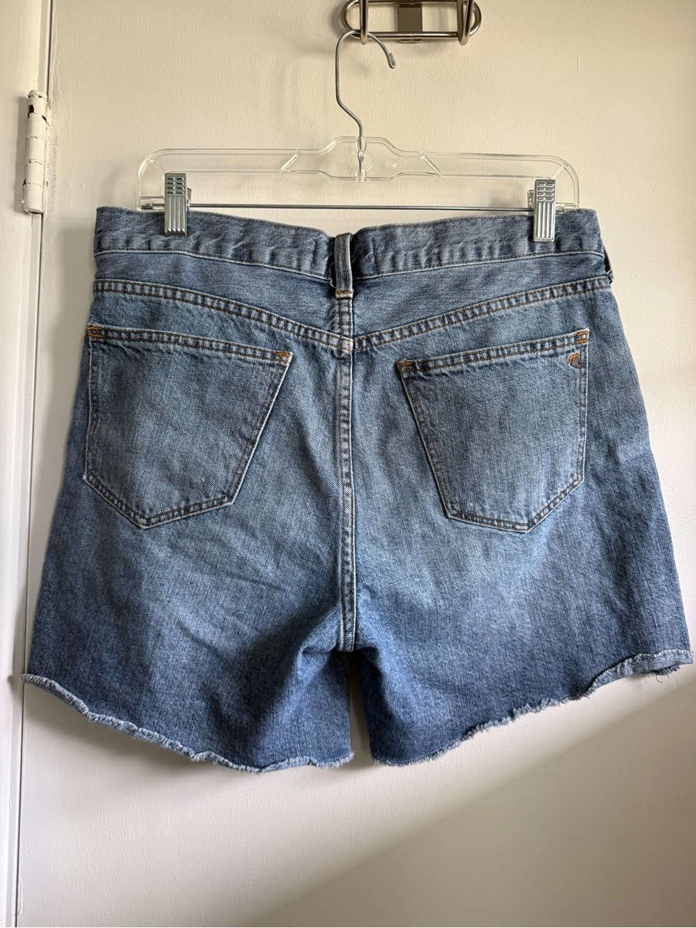 Madewell Raw Hem Light Blue Denim Shorts, Size 28 - Picture 2 of 6